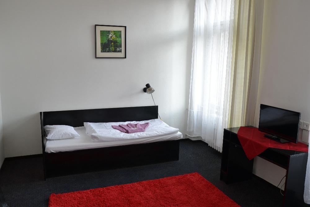 Hotel Posta Benesov  Exterior photo