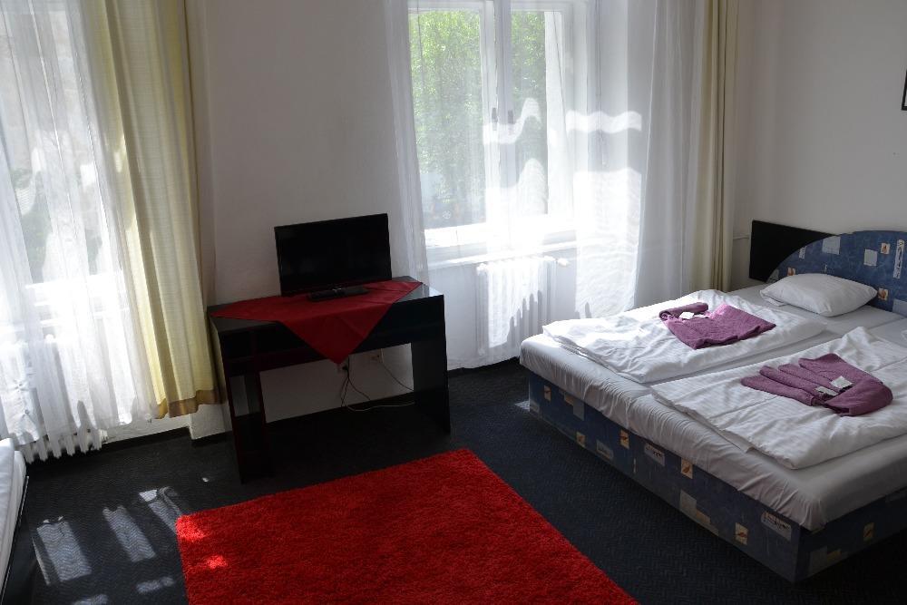 Hotel Posta Benesov  Exterior photo